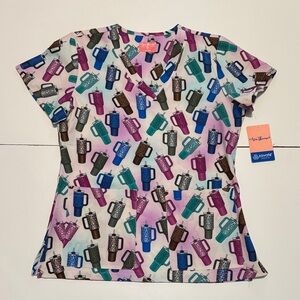 Cup scrub top NWT size Small